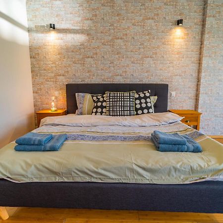 Amazing City View Residences - Penthouse & Apartment Bucharest Exterior photo