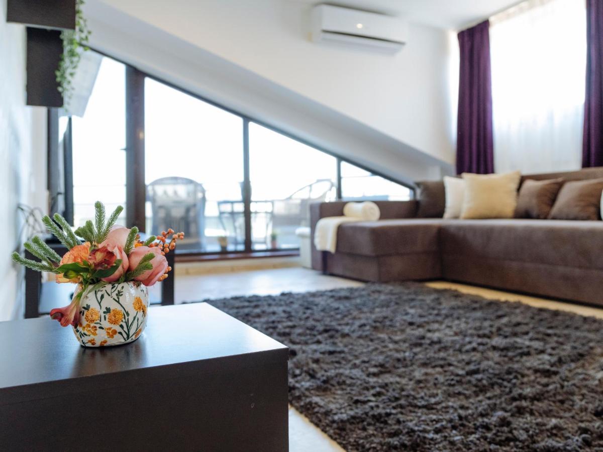 Amazing City View Residences - Penthouse & Apartment Bucharest Exterior photo