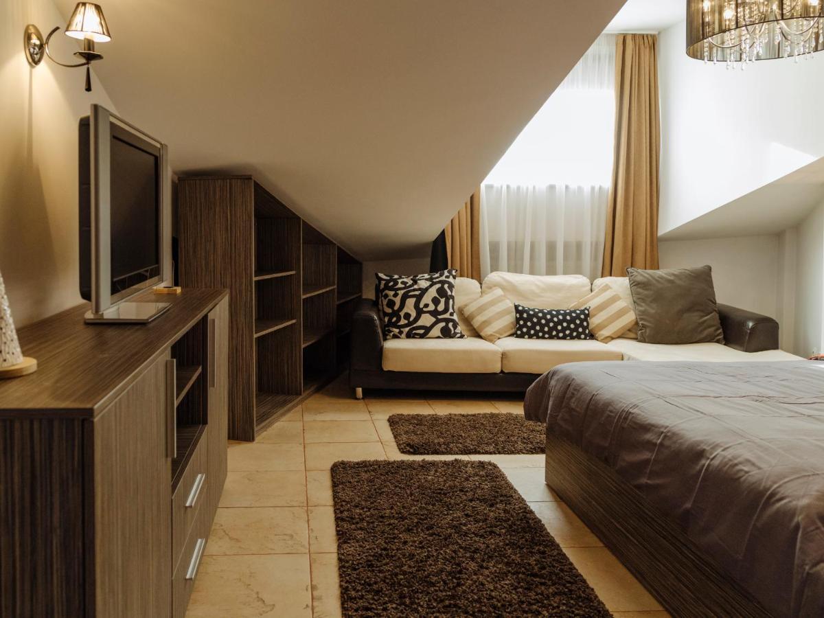 Amazing City View Residences - Penthouse & Apartment Bucharest Exterior photo